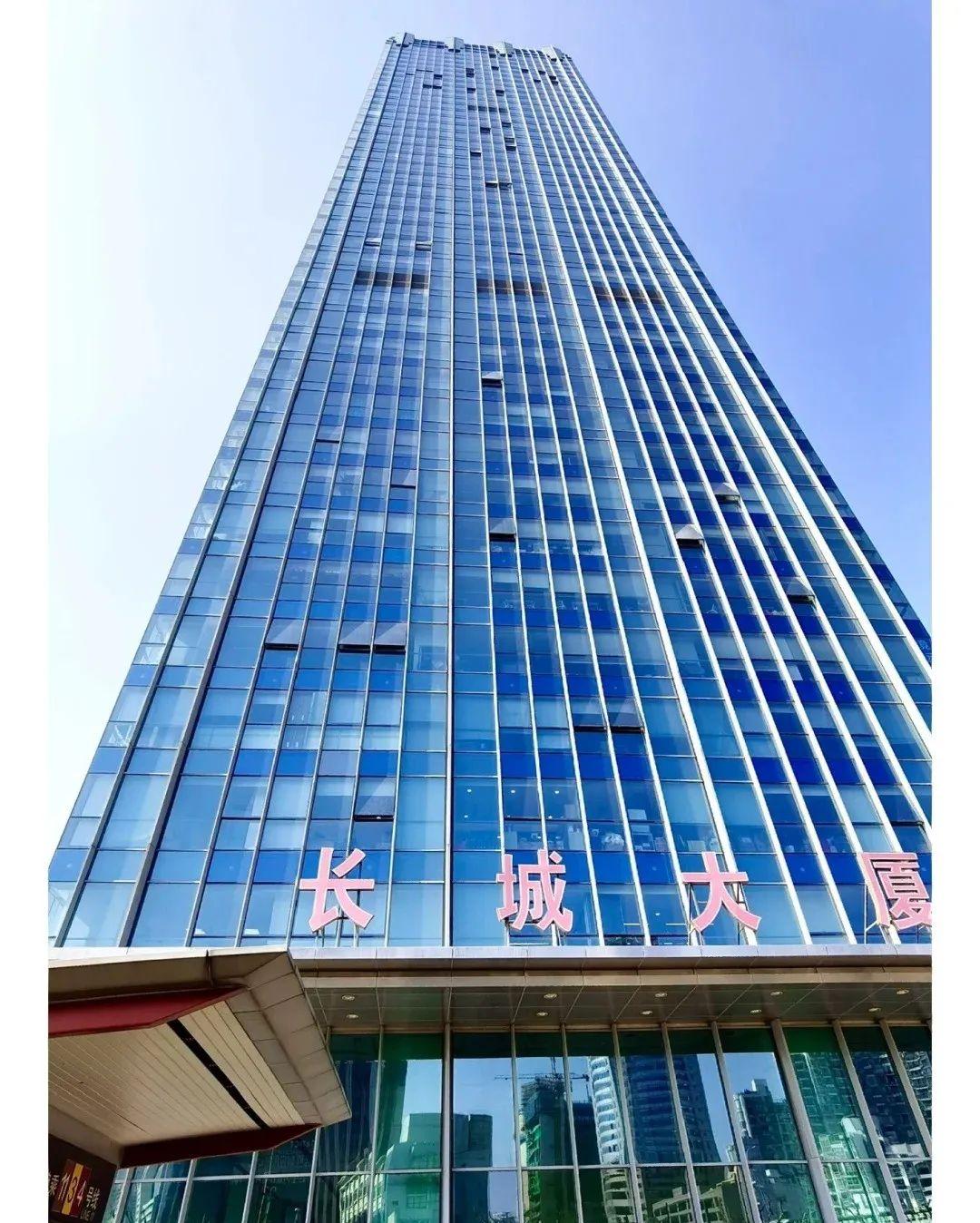 长城大厦282㎡精装办公室出租，地铁