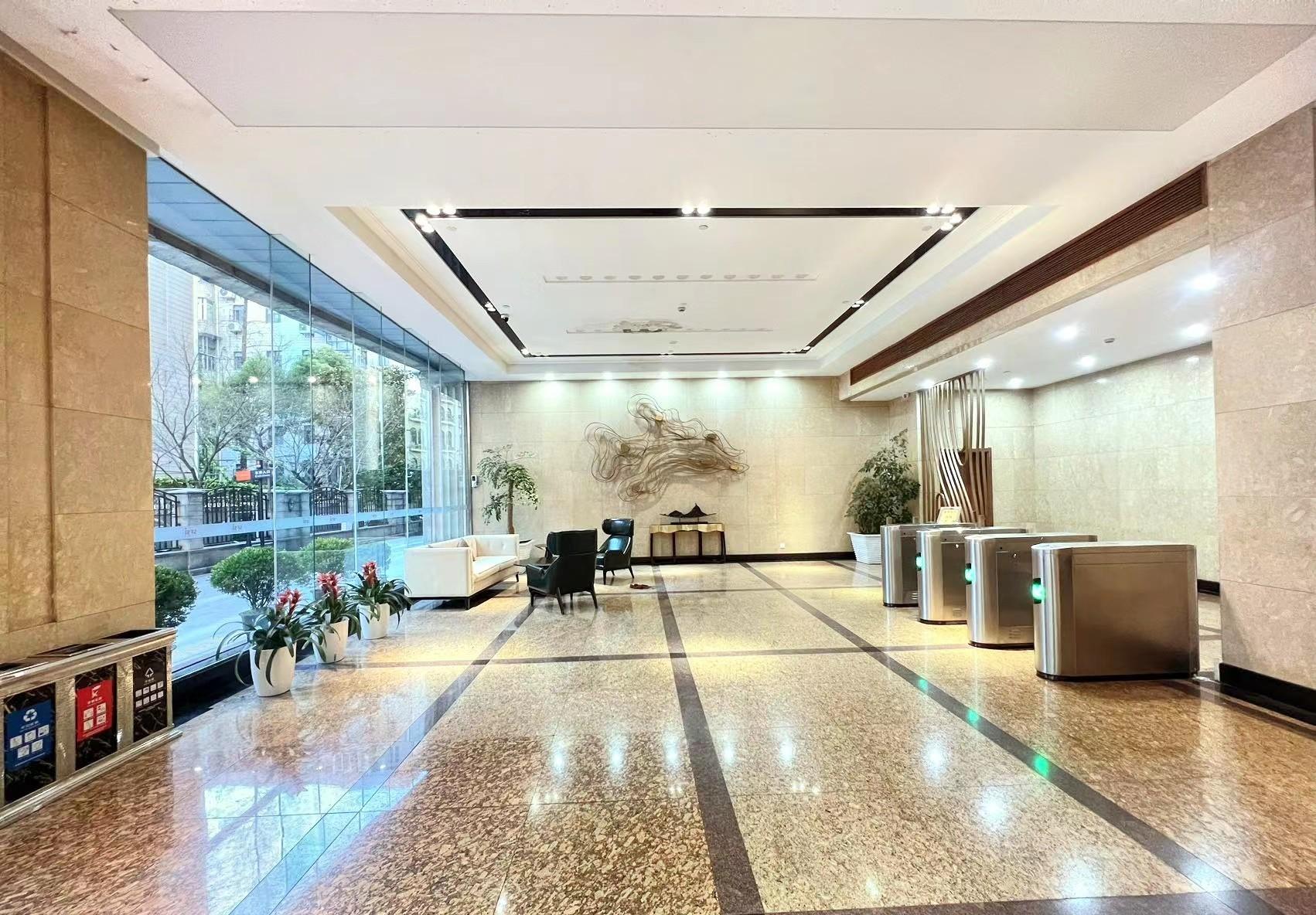 招商银行中海大厦__淮海东路99号恒积大厦19楼