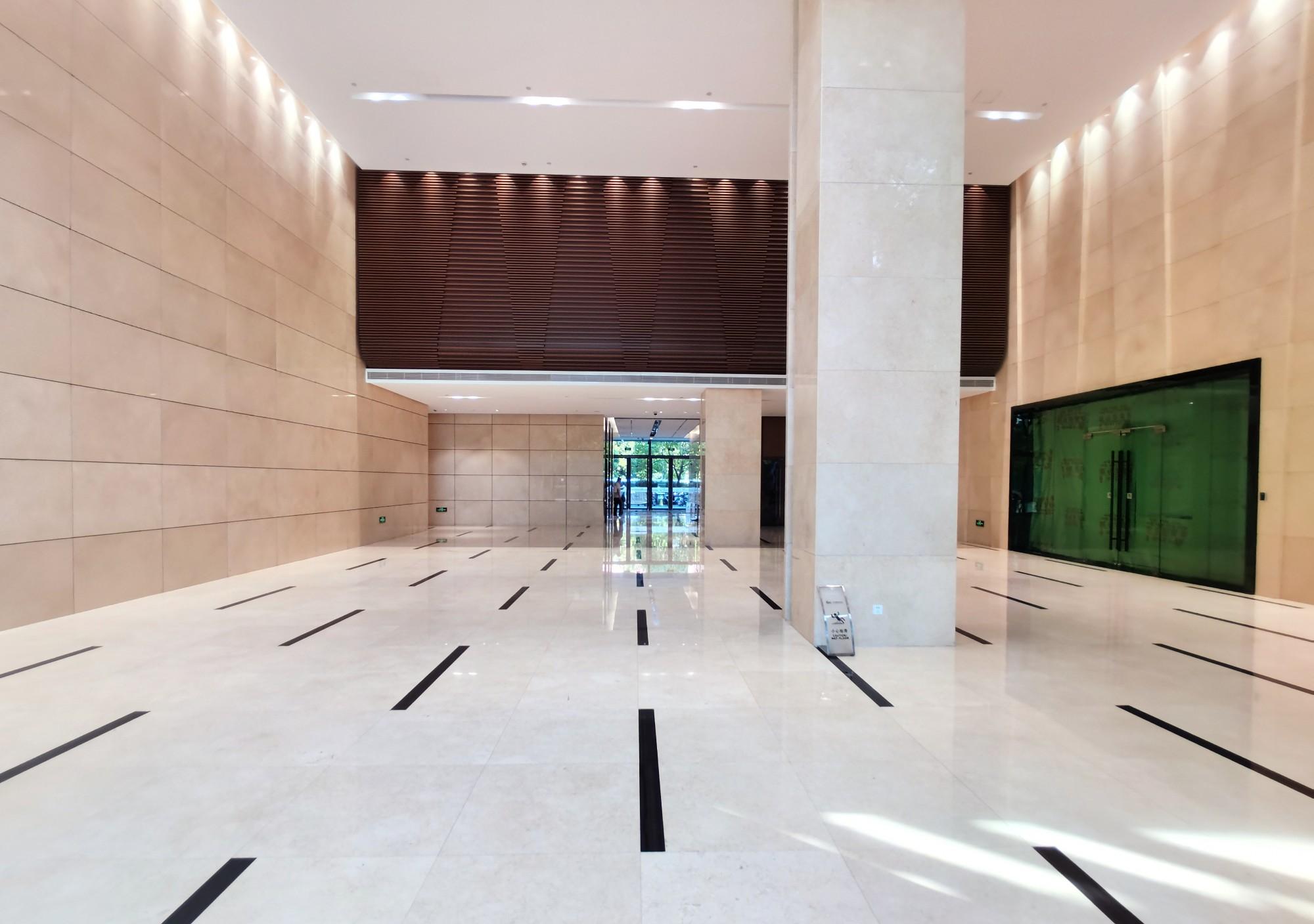 招商银行东方万国__新金桥路东方万国中心